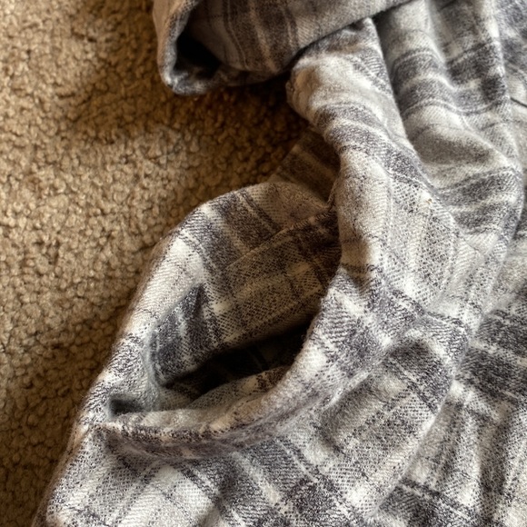 Wild Fable Grey Button Front Shacket - Picture 4 of 5